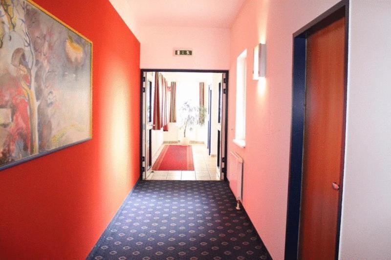 Hotel Servus Europa Suben Kültér fotó